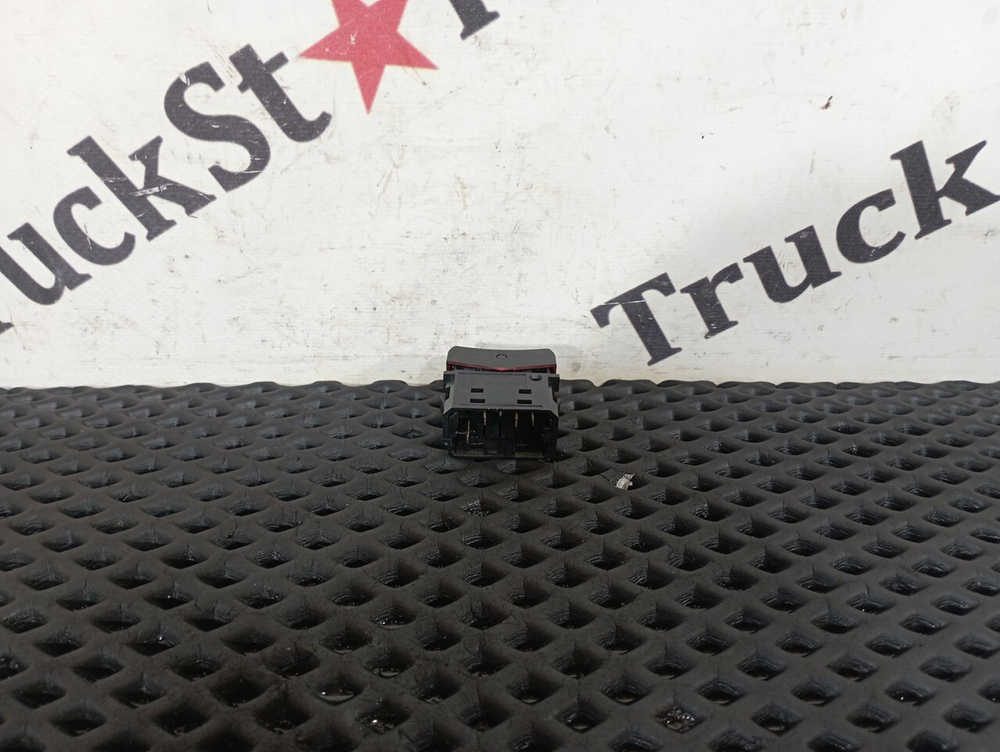 Кнопка аварийной сигнализации