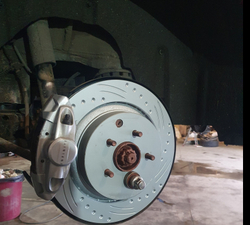 Задние тормозные диски BRANNOR для INFINITI FX37 FX50 FX30d QX70 M56s Q70s Akebono