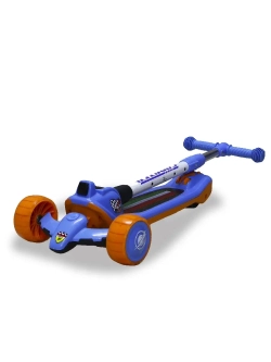 Самокат трехколесный