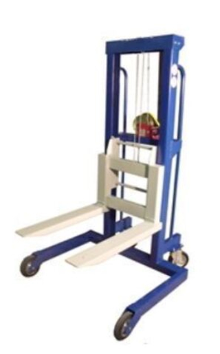 Штабелер ручной 0,25 т 1,6 м HWS с лебедкой и укороченными вилами