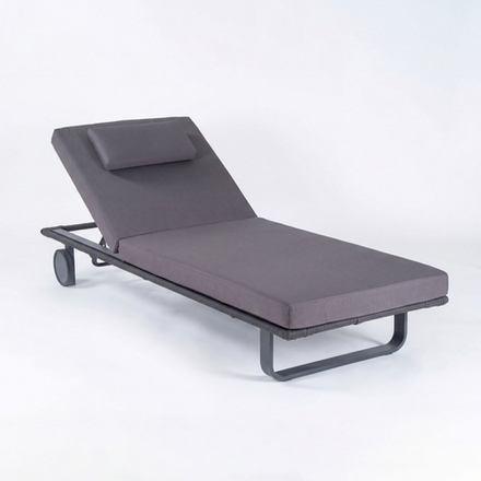 Шезлонг КОСТА С на колесах, каркас карбон, матрас антрацит (с подушкой)