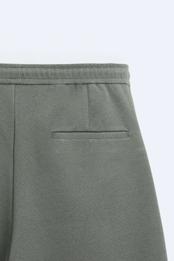 ZARA ШОРТЫ КОМФОРТНОЙ ПОСАДКИ, ОЛИВКОВЫЙ