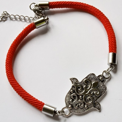 Браслет красная нить Хамса