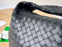 Bottega Veneta Teen Jodie 36 cm