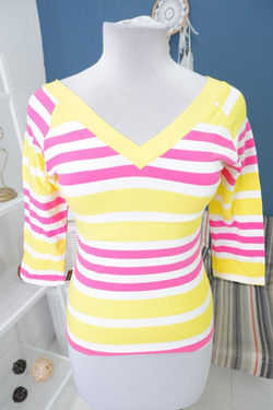 Джемпер в яркие полоски 40 размер