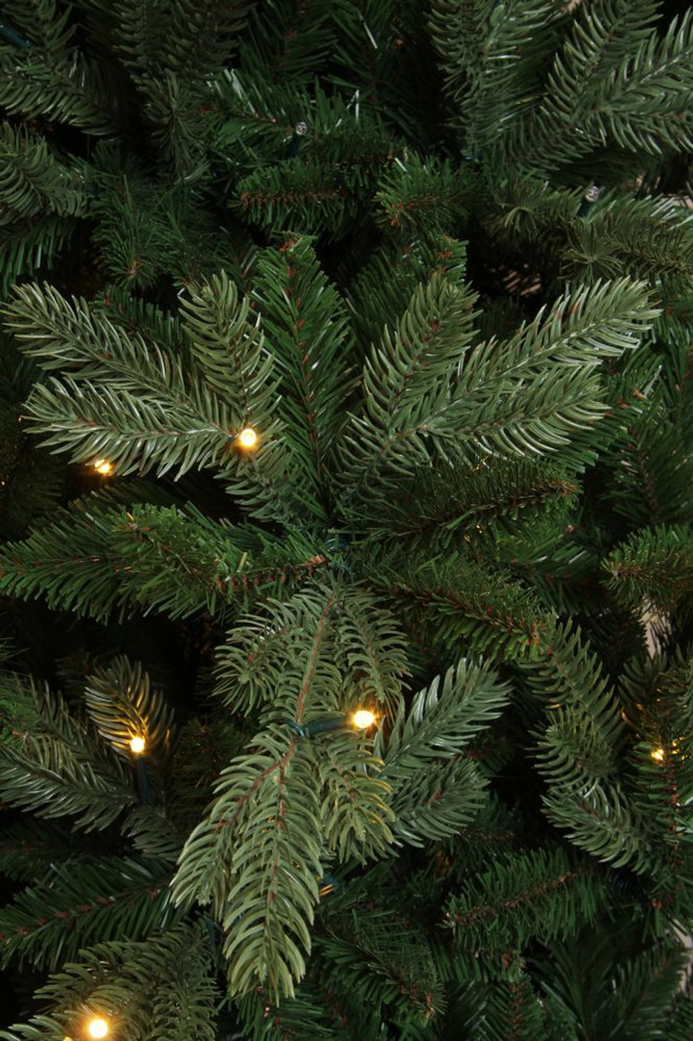 Сосна Изумрудная 230см 256 ламп зеленая Triumph Tree