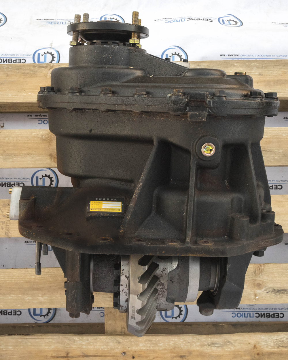 Редуктор среднего моста X3000 21/28 5.262 HDZ16T331480463  DZ95319390900