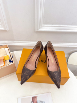 Louis Vuitton Blossom Pump
