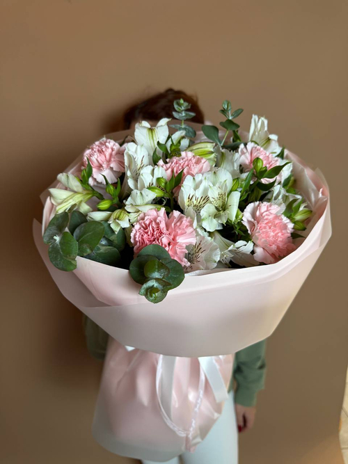 Букет "Альстра", Альстромерия, диантусы