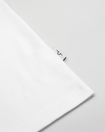 Футболка белая с лого на груди M