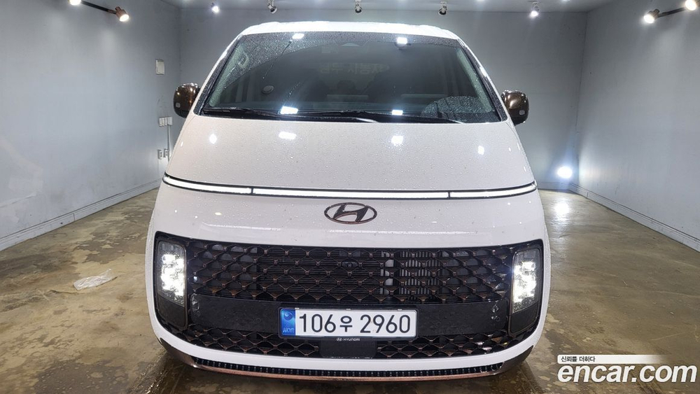Hyundai Staria 라운지 9-и местный (11.2021)