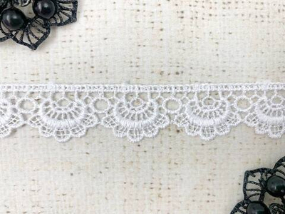 Кружево плетеное, ш. 2,3 см, белый