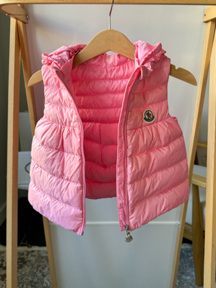 Пуховый жилет Moncler, 92