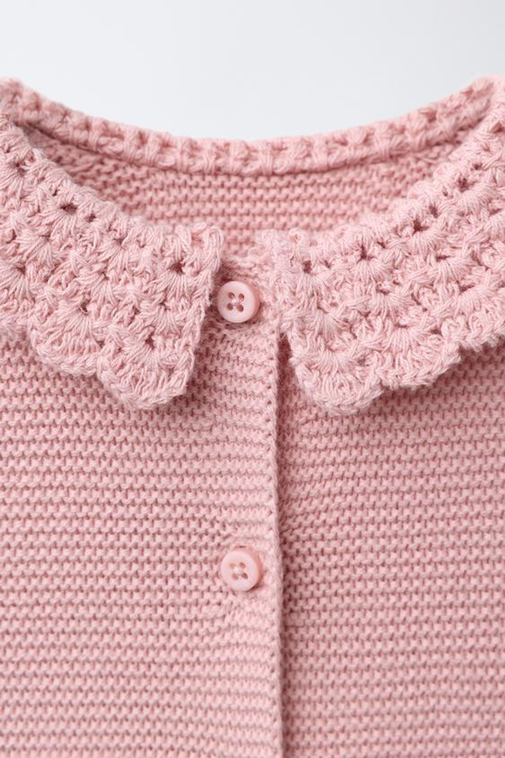 ZARA ВЯЗАНЫЙ КОМБИНЕЗОН С КРУЖЕВОМ КРОШЕ, МЯГКИЙ РОЗОВЫЙ