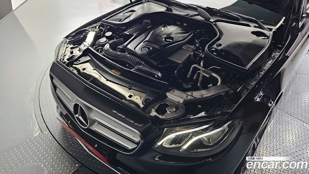Mercedes-Benz E-Class W213 E300 Avangarde (09.2019)