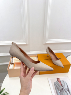 Louis Vuitton Blossom Pump