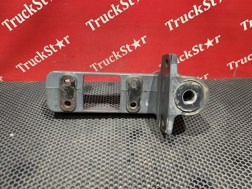 Кронштейн глушителя 2021г.