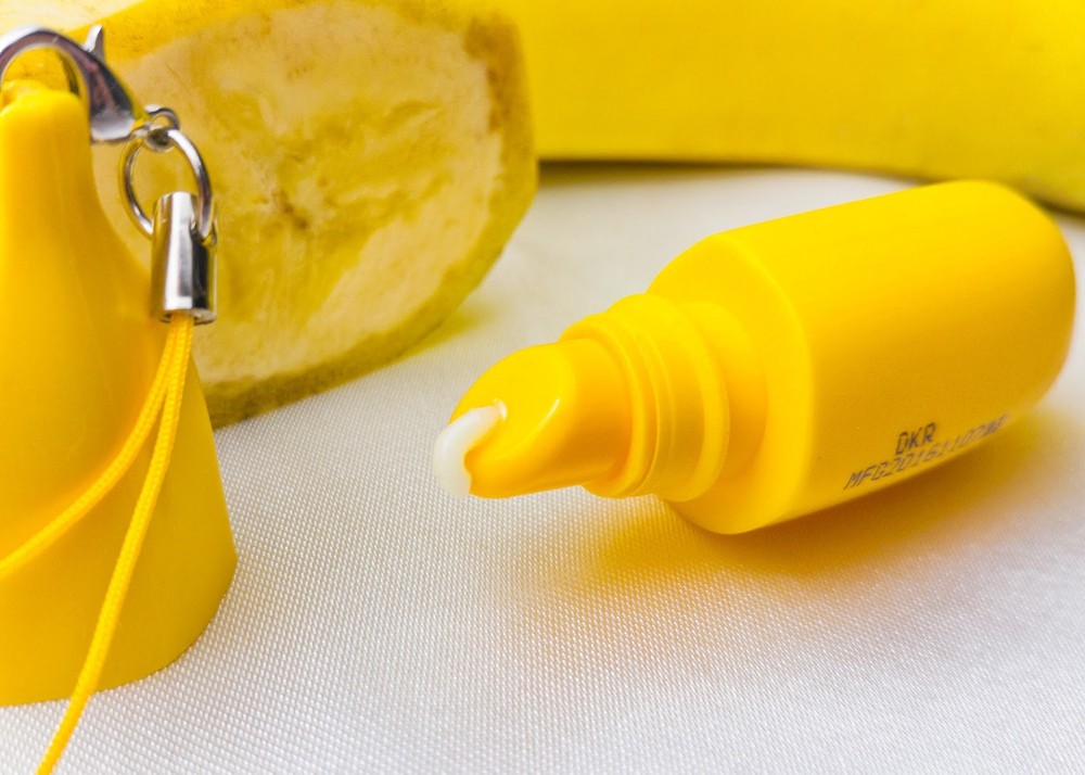 Tony Moly Delight Dalcom Banana Pongdang Lip Balm бальзам для губ