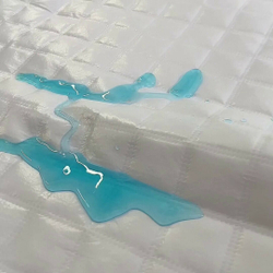 Наматрасник водонепроницаемый с резинками по углам NV001