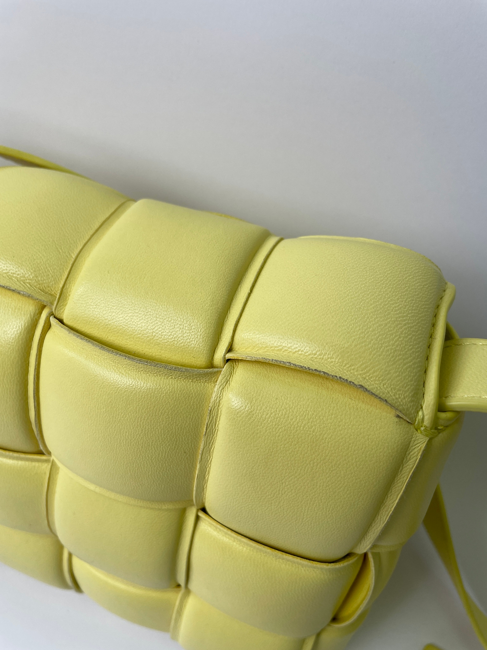 Сумка Bottega Veneta Padded Cassette
