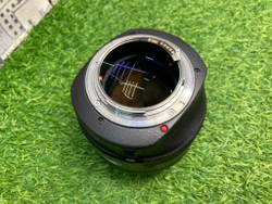 Canon EF 85mm 1.2L II USM