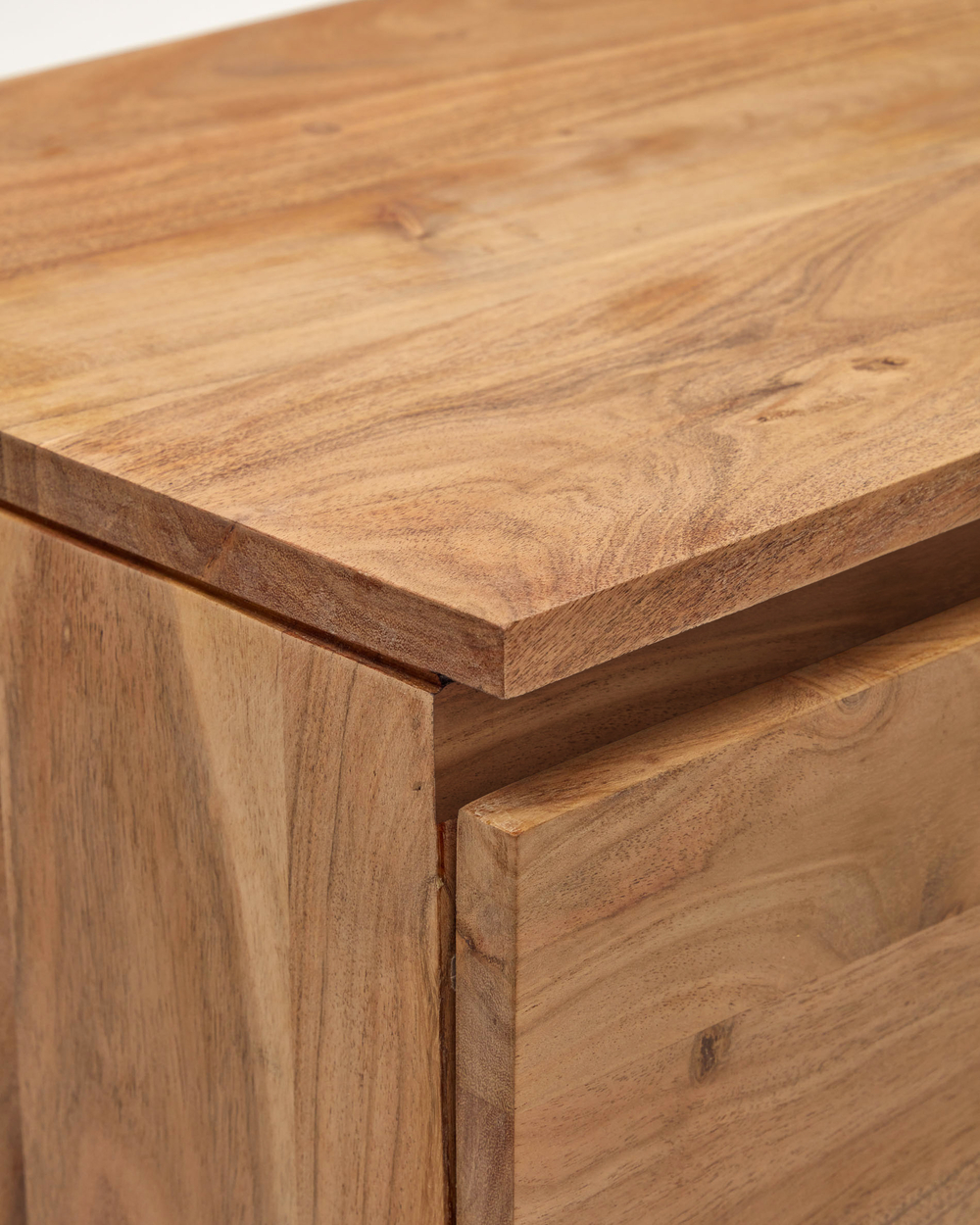 Сервант Uxue из массива акации с беленой отделкой 200 x 88