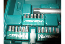 Универсальный набор торцевых головок 1/4"DR 6-13 мм и 1/2"DR 12-24 мм Jonnesway S04H52460S