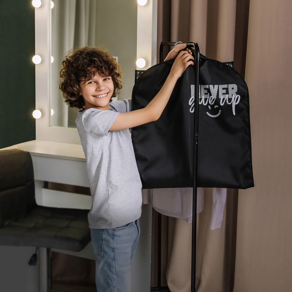 Детский чехол с карманами 110х50, влагостойкий. Never give up