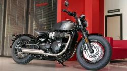 Triumph Bonneville Bobber, 2023