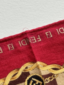 Платок в клетку с красным кантом Fendi