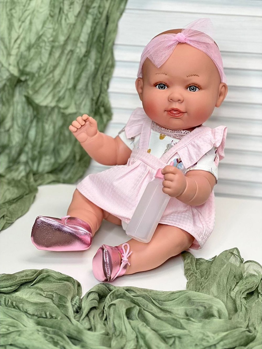 Кукла Manolo Dolls виниловая Manolita 45см в пакете (8285)