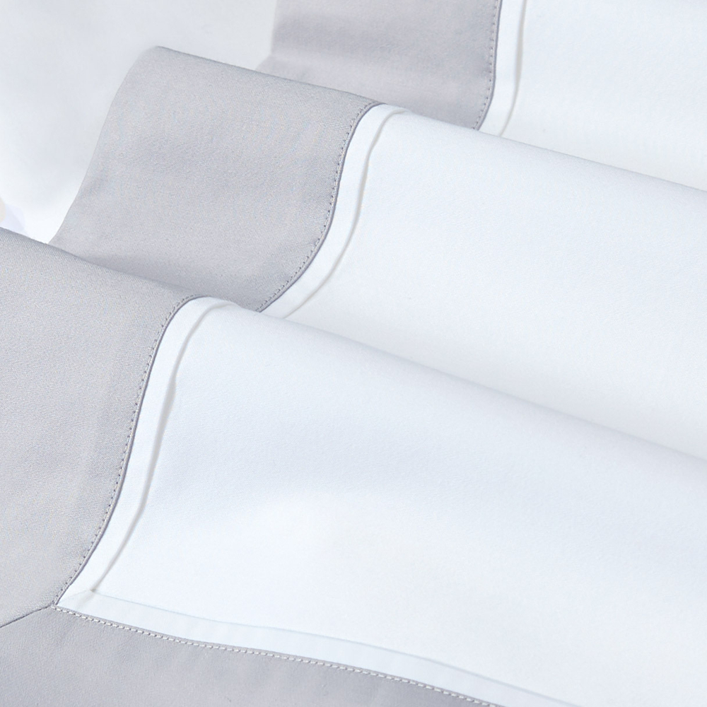 Постельное белье 2 спальное евро макси Сlaire&Caroll Frame белое с серым