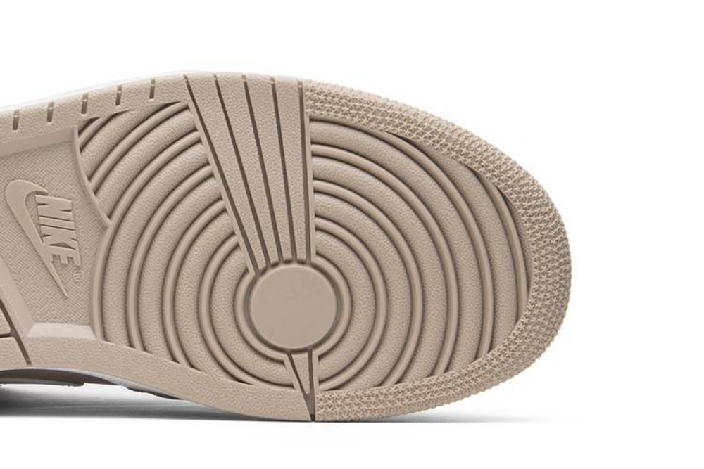 Кроссовки Jordan Air Jordan 1 Mid Desert Sand