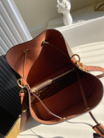 Louis Vuitton NeoNoe MM