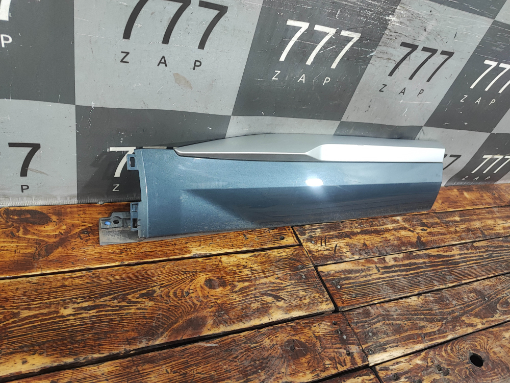 Накладка двери задней правой Geely Monjaro 21-нв Б/У Оригинал 6073120100