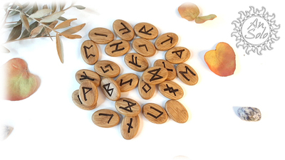 Скандинавские руны "Наследие" из дуба