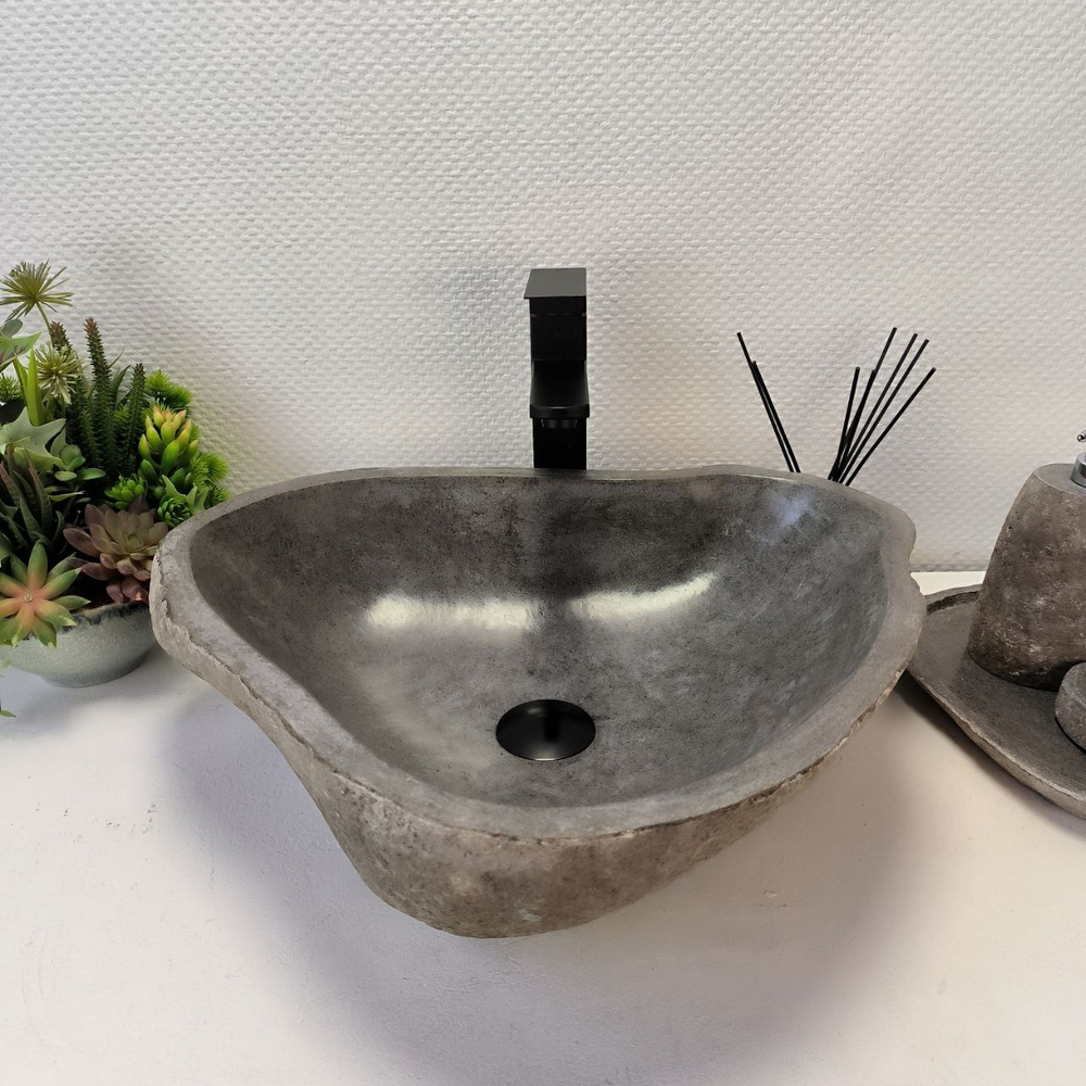 Раковина из речного камня RS-63376 (52*44*15) 0123