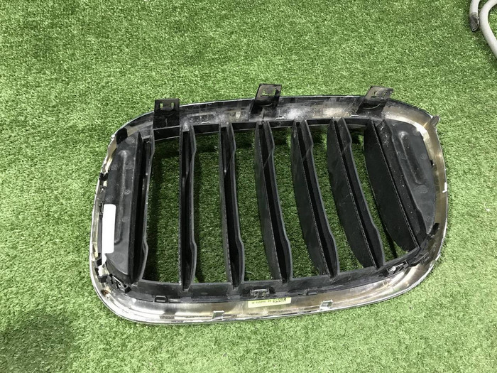 Решетка радиатора правая BMW X3 G01 X4 G02 (2017-2021)