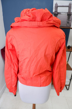 Куртка Ichi  легкая 44 размер