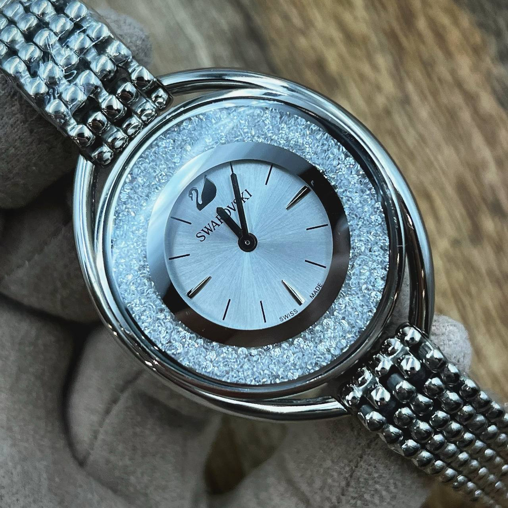 Часы Swarovski
