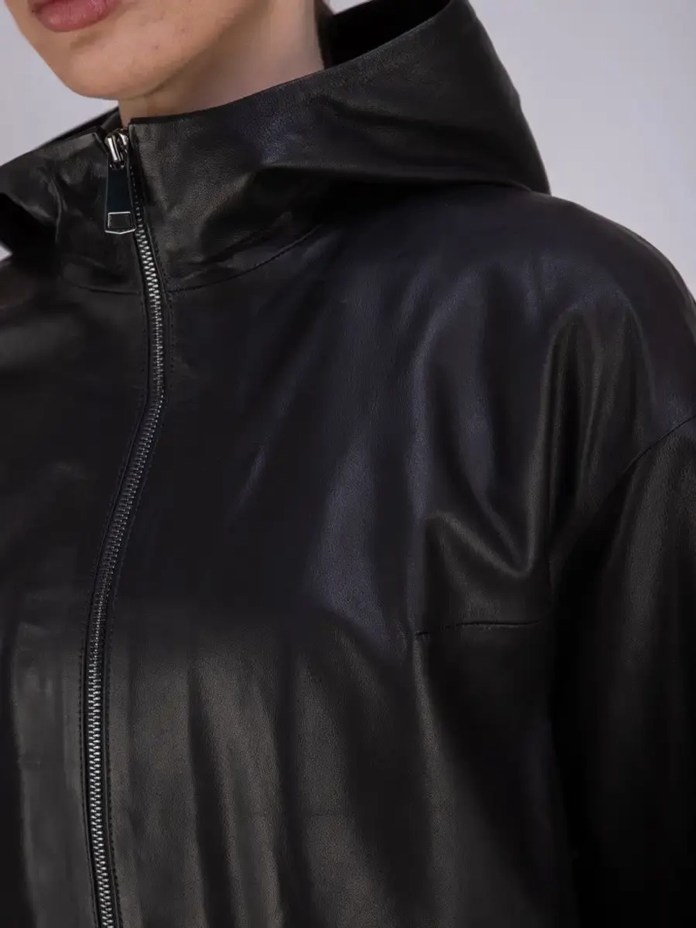 Куртка женская из натуральной кожи с капюшоном Турция