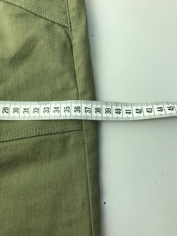 Брюки Divided цвета хаки 38 размер