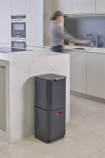 Контейнер для мусора с двумя баками Totem Compact 40 л графит, Joseph Joseph