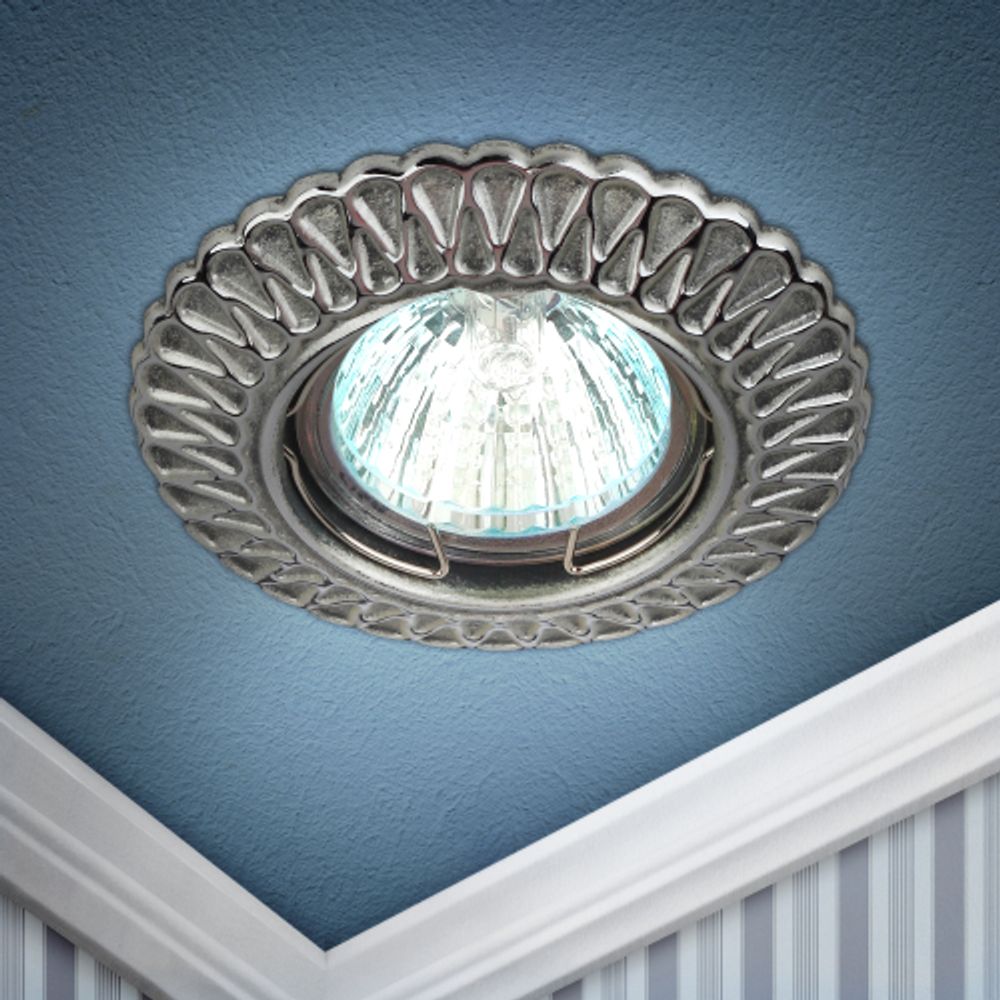 ST4 CH/SS Светильник ЭРА штампованный MR16,12V/220V, 50W сатин серебро/хром | Штампованные встраиваемые светильники