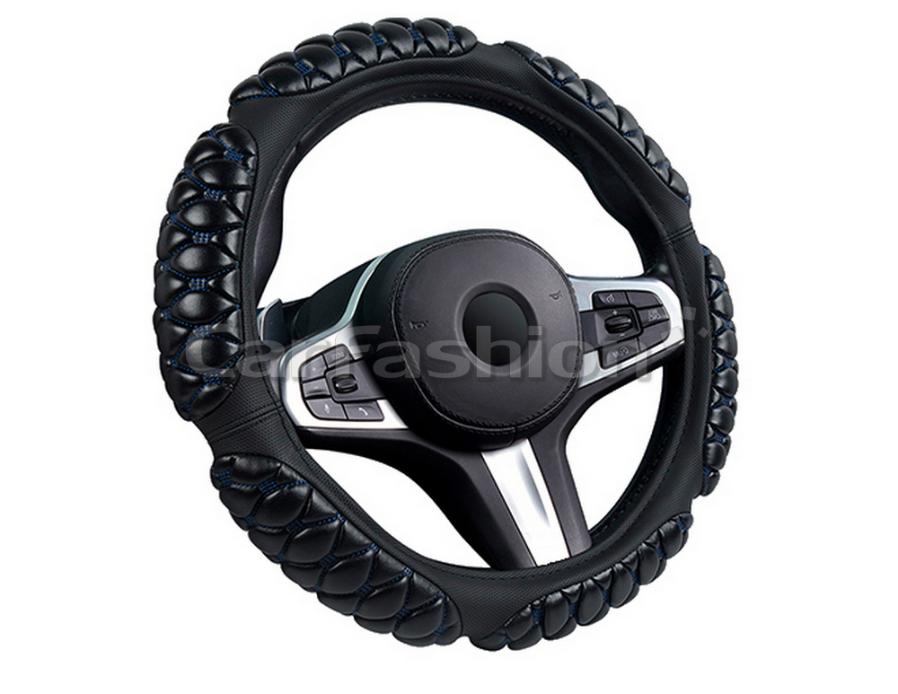 Оплетка на руль круглая CarFashion -М- «BLACKBERRY» 31659 - Экокожа - черный/шов синий