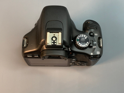 Canon 550D Kit 18-55mm 3.5-5.6 II 7.456 Кадров