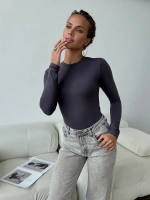 Лонгслив с длинным рукавом облегающий