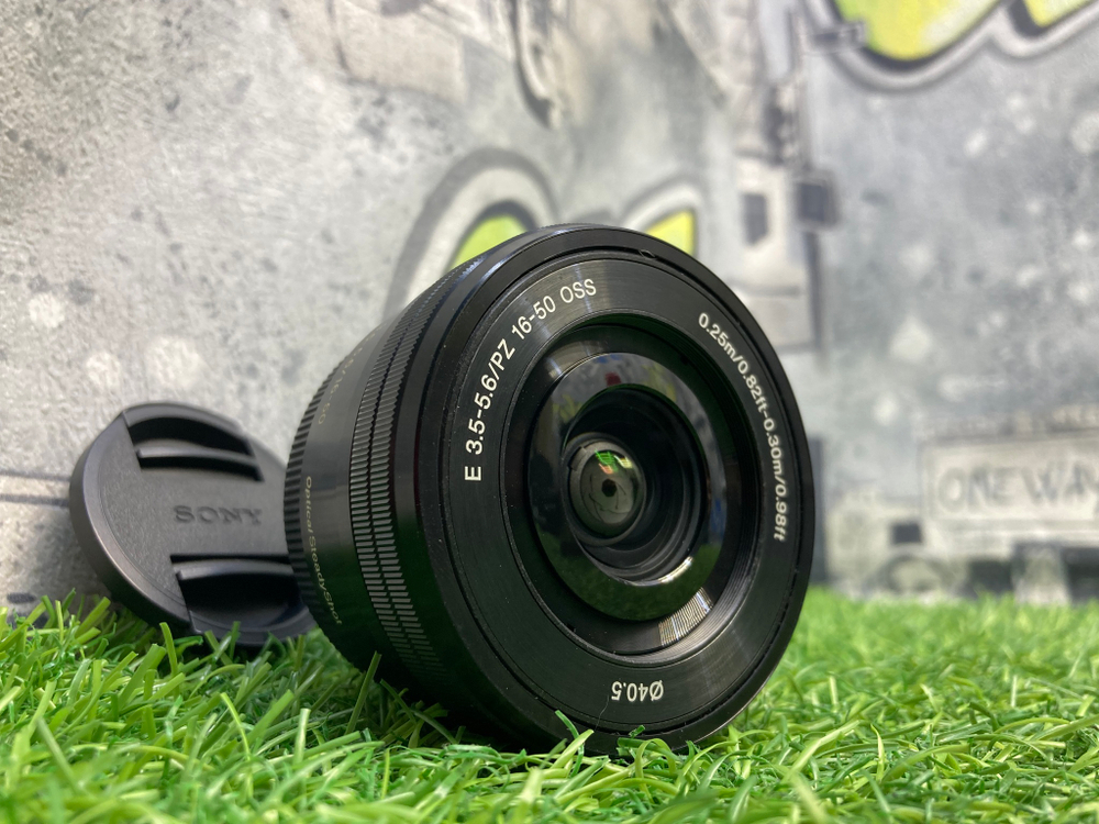 Sony 16-50mm 3.5-5.6 (SELP1650)