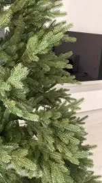 Искусственная ель «Берген» (Литая хвоя) 180 см / 1.8 м