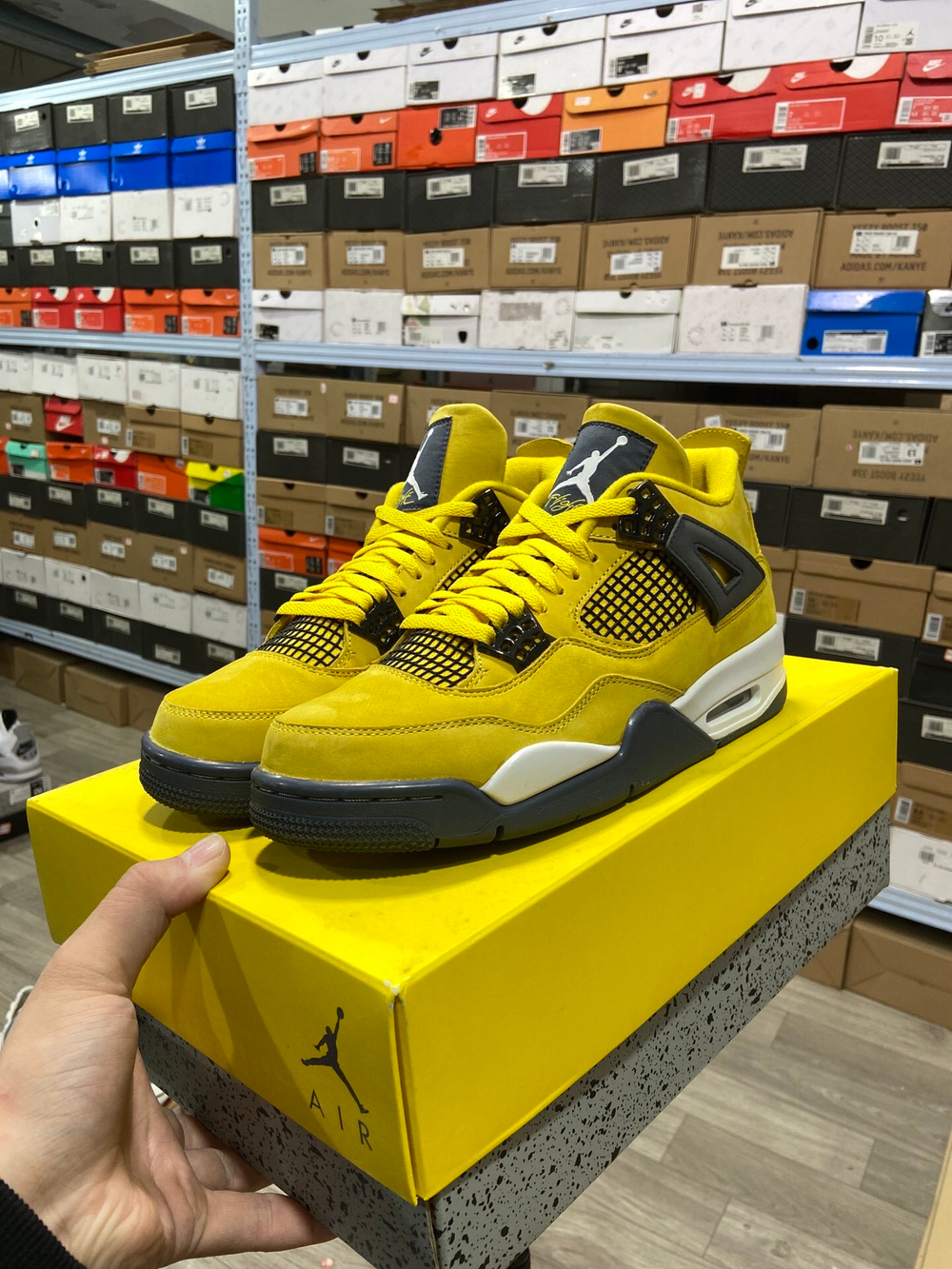 Купить баскетбольные кроссовки Nike Air Jordan Lighting
